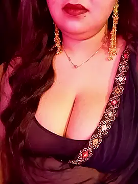 Snapshot of Suhanakhan00 chatting on April 29, 2026, 10:41 am Suhanakhan00 online show from April 29, 2026, 10:41 am