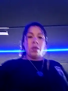 Karenn12 online show from February 6, 2026, 3:33 am