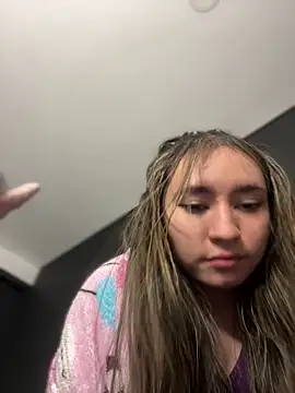 Snapshot of Sophie_LS chatting on March 22, 2025, 7:47 am Sophie LS online show from March 22, 2025, 7:47 am