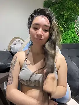 Snapshot of Sophie_LS chatting on October 24, 2025, 1:51 pm Sophie LS online show from October 24, 2025, 1:51 pm