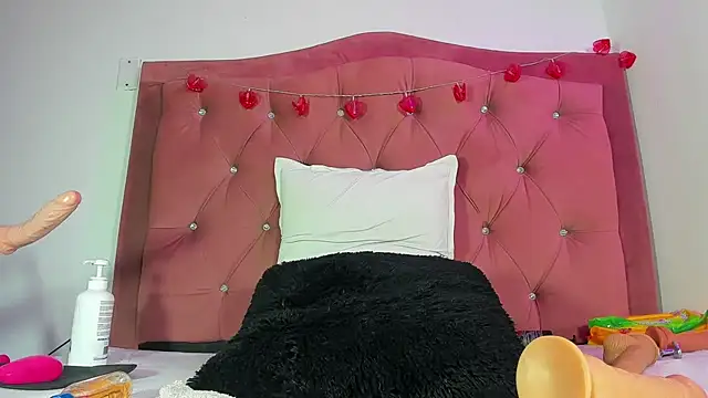 kyliestteel online show from February 19, 2025, 8:22 am