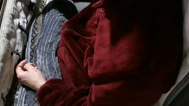 cinnabar red online show from April 7, 2026, 2:56 am