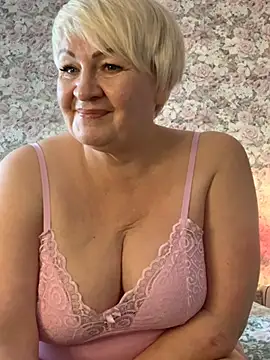 Laura Millf online show from February 7, 2025, 11:34 am