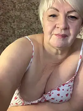 Laura Millf online show from March 9, 2025, 1:04 pm