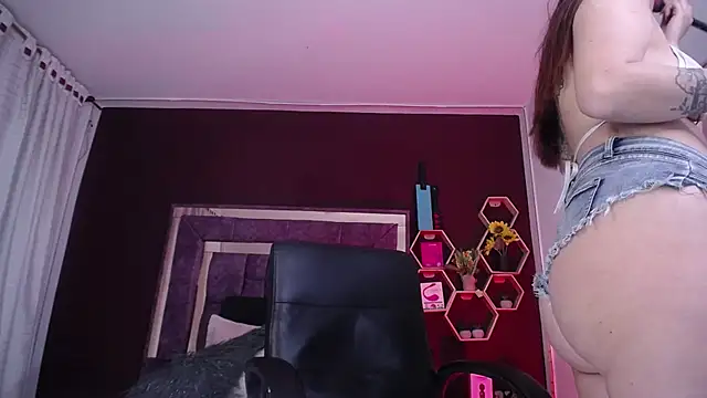 AnabelleGron online show from November 6, 2025, 2:12 am