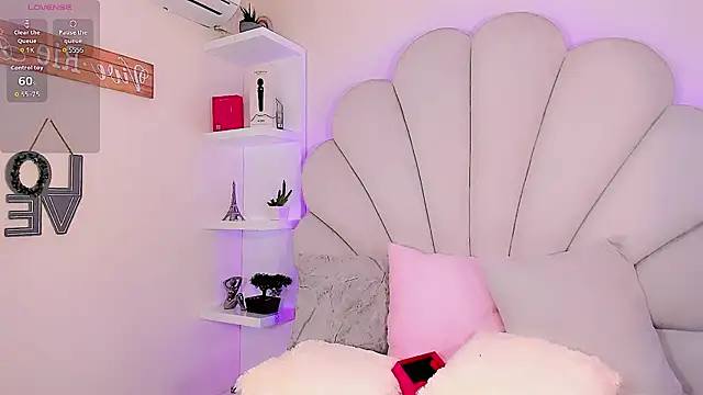 CandyJoselyn online show from February 16, 2026, 12:56 pm