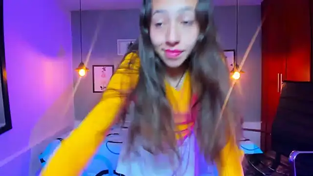 Valeria roussi online show from December 2, 2024, 4:09 pm