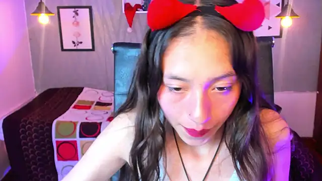 Valeria roussi online show from December 23, 2024, 8:25 pm