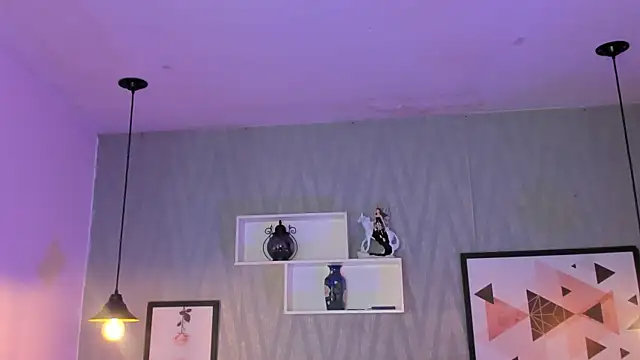 Valeria roussi online show from December 27, 2024, 2:01 pm