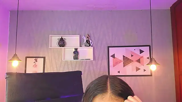 Valeria roussi online show from January 9, 2025, 1:24 pm