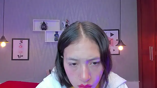 Valeria roussi online show from January 23, 2025, 1:02 pm