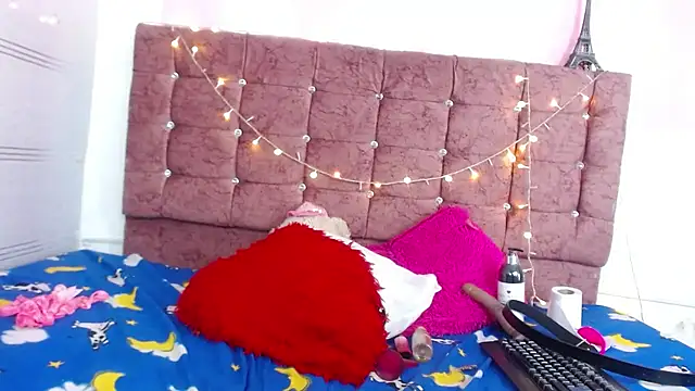 Snapshot of sara_caplerx chatting on February 21, 2025, 9:43 pm sara caplerx online show from February 21, 2025, 9:43 pm