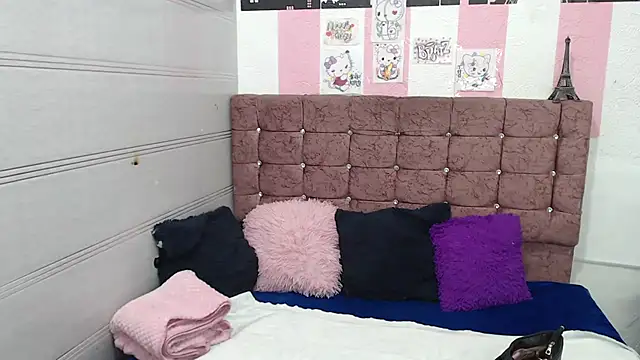 Snapshot of sara_caplerx chatting on October 6, 2025, 2:03 pm sara caplerx online show from October 6, 2025, 2:03 pm