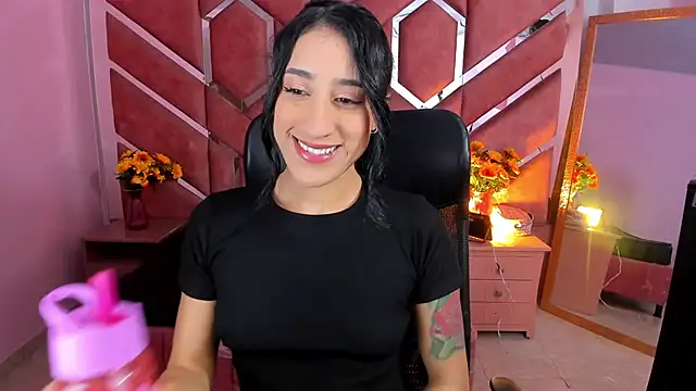 Eimy Sexy  online show from June 2, 2026, 1:13 pm