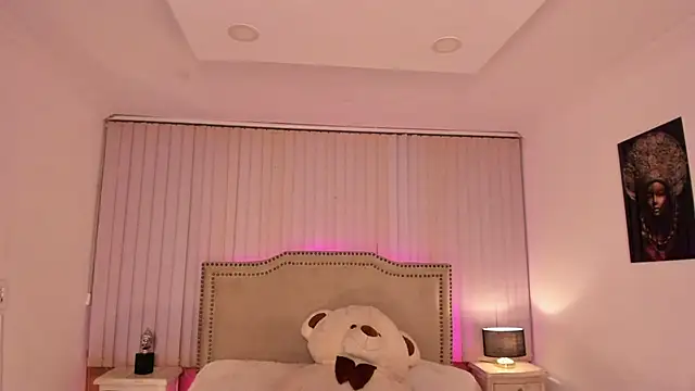 Snapshot of Valentina_Se chatting on January 23, 2025, 9:39 am Valentina Se online show from January 23, 2025, 9:39 am