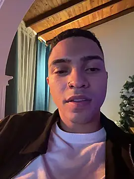 Thiago Santo  online show from January 1, 2025, 8:13 am