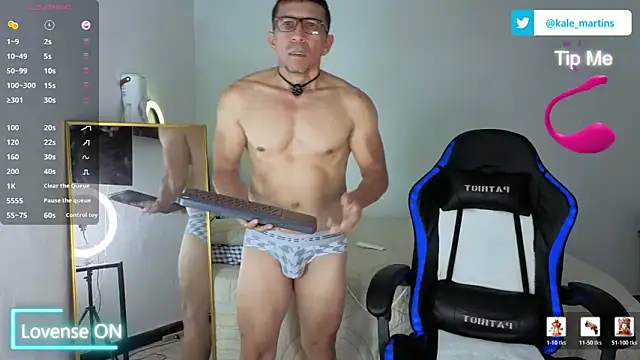 Snapshot of KALE_19 chatting on January 5, 2026, 9:40 pm KALE 19 online show from January 5, 2026, 9:40 pm