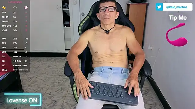 Snapshot of KALE_19 chatting on February 12, 2026, 2:50 am KALE 19 online show from February 12, 2026, 2:50 am