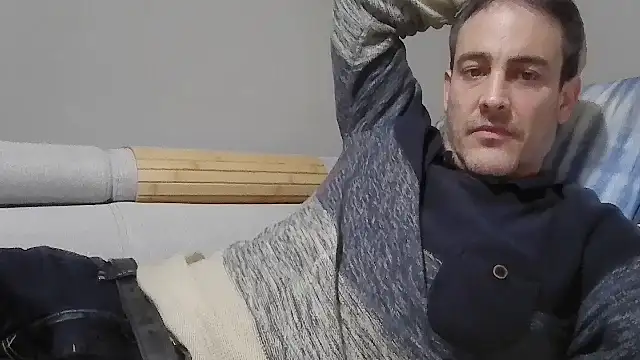 basquehotboy online show from November 25, 2025, 11:05 pm