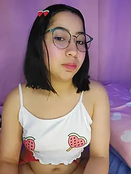 Snapshot of anni_ross chatting on January 12, 2026, 8:25 pm anni ross online show from January 12, 2026, 8:25 pm