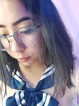 Snapshot of anni_ross chatting on February 7, 2026, 9:29 pm anni ross online show from February 7, 2026, 9:29 pm