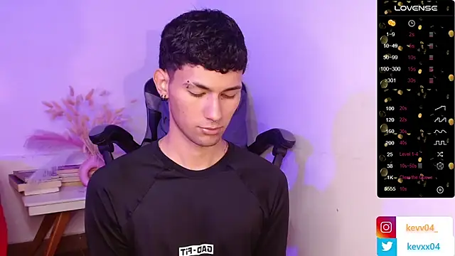 Snapshot of Alexx_tc chatting on October 30, 2025, 6:48 am Alexx tc online show from October 30, 2025, 6:48 am