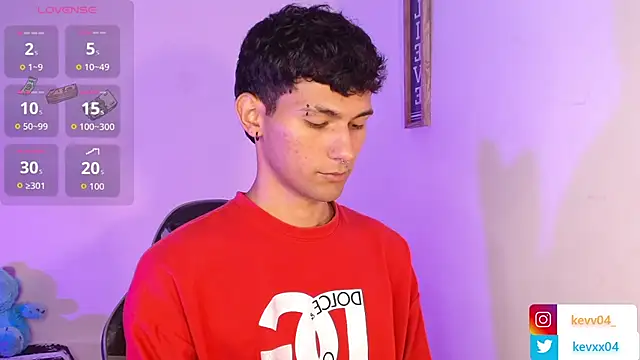 Snapshot of Alexx_tc chatting on November 14, 2025, 4:44 am Alexx tc online show from November 14, 2025, 4:44 am