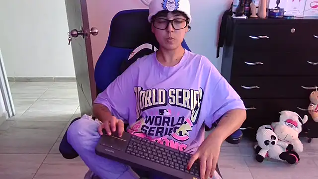 thomascooper7 online show from December 20, 2025, 6:59 pm