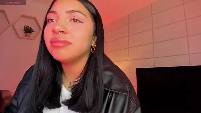 Christine Laam online show from December 15, 2025, 11:58 am