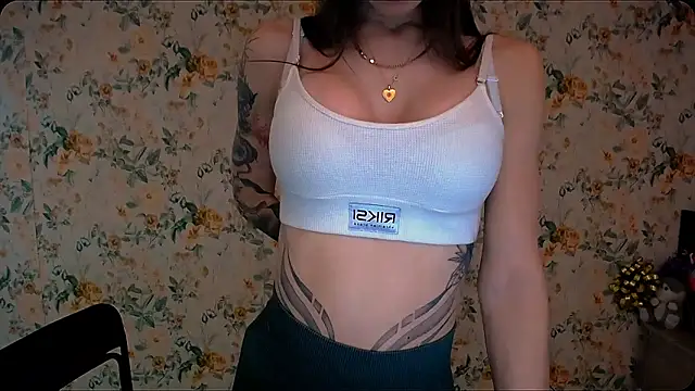 Asia N  online show from January 21, 2025, 7:26 am