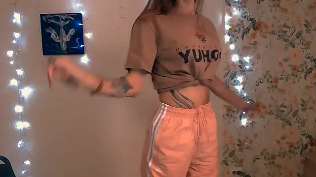 Asia N  online show from September 11, 2025, 3:28 am