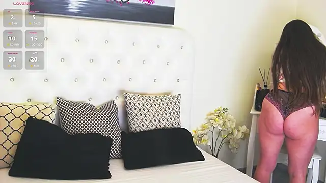 Snapshot of Ysabell01 chatting on October 23, 2025, 4:23 am Ysabell01 online show from October 23, 2025, 4:23 am