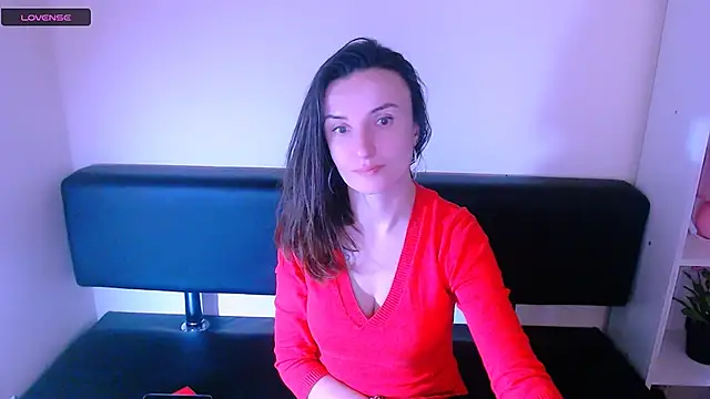 LaimaV  online show from December 12, 2024, 3:27 pm