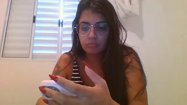Snapshot of isa_ofc2024 chatting on April 7, 2026, 7:14 pm isa ofc2024 online show from April 7, 2026, 7:14 pm