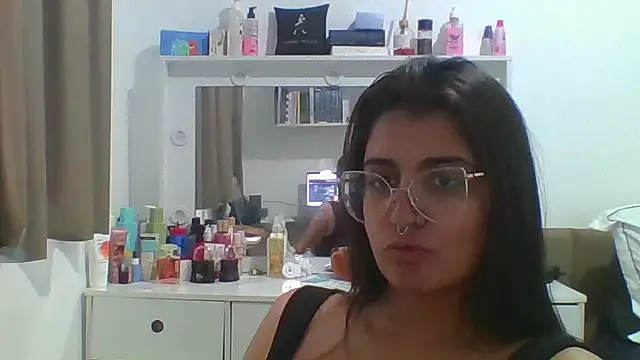 Snapshot of isa_ofc2024 chatting on April 29, 2026, 6:14 pm isa ofc2024 online show from April 29, 2026, 6:14 pm