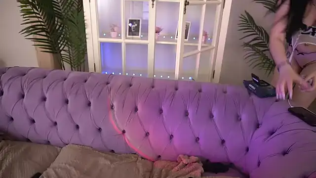 Snapshot of NikkiGoldSide chatting on June 22, 2026, 5:54 pm NikkiGoldSide online show from June 22, 2026, 5:54 pm