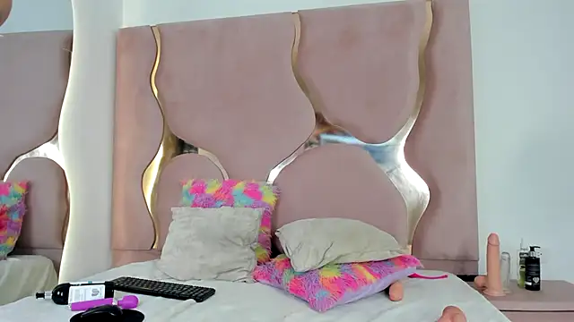 Snapshot of Sofia-candyht chatting on February 26, 2025, 3:21 am Sofia-candyht online show from February 26, 2025, 3:21 am