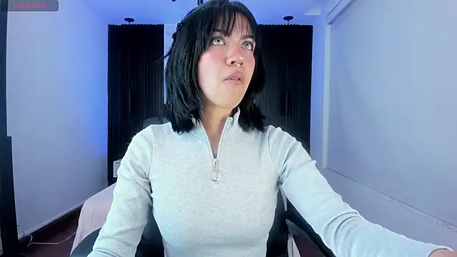 Snapshot of Gianna_foxy chatting on January 11, 2025, 6:35 am Gianna foxy online show from January 11, 2025, 6:35 am