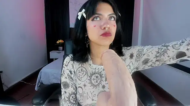 Snapshot of Gianna_foxy chatting on February 14, 2025, 9:34 am Gianna foxy online show from February 14, 2025, 9:34 am