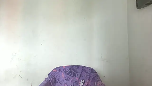 Snapshot of scarleth-diaz1 chatting on March 5, 2025, 6:23 pm scarleth-diaz1 online show from March 5, 2025, 6:23 pm