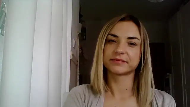 Snapshot of ashley_xlove chatting on December 11, 2024, 10:47 am ashley xlove online show from December 11, 2024, 10:47 am