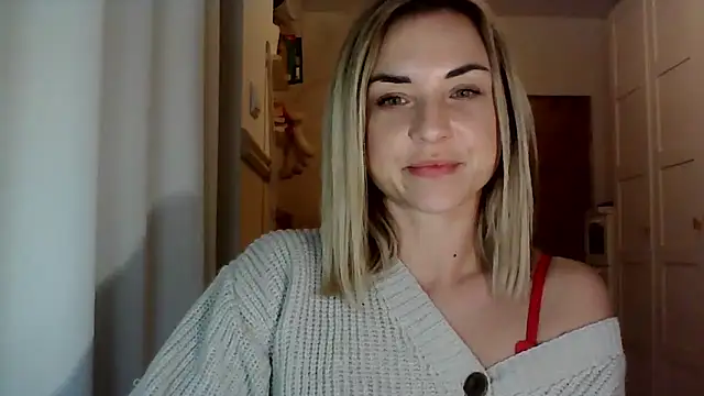 Snapshot of ashley_xlove chatting on December 16, 2024, 5:43 pm ashley xlove online show from December 16, 2024, 5:43 pm