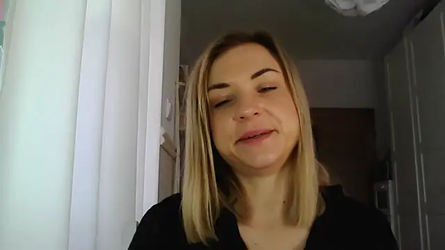 Snapshot of ashley_xlove chatting on January 13, 2025, 11:08 am ashley xlove online show from January 13, 2025, 11:08 am