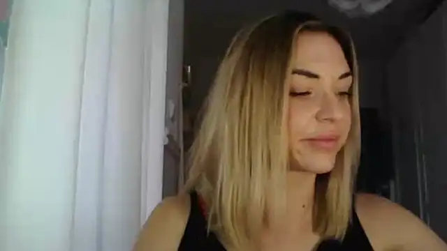 Snapshot of ashley_xlove chatting on January 17, 2025, 8:13 am ashley xlove online show from January 17, 2025, 8:13 am