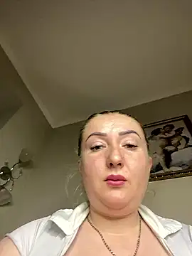 Snapshot of BrigitDani_ chatting on December 6, 2024, 11:22 am BrigitDani online show from December 6, 2024, 11:22 am