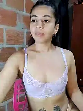 Snapshot of anngela01 chatting on January 2, 2025, 9:43 am anngela01 online show from January 2, 2025, 9:43 am