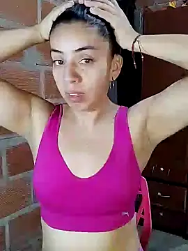 Snapshot of anngela01 chatting on January 12, 2025, 10:33 pm anngela01 online show from January 12, 2025, 10:33 pm