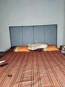 ThickPearlx23 online show from March 30, 2026, 6:20 pm