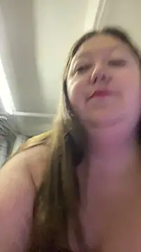 Snapshot of Chloee_ep chatting on April 1, 2026, 5:08 am Chloee ep online show from April 1, 2026, 5:08 am