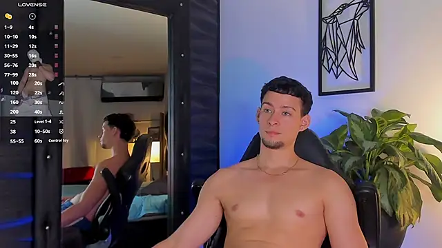 Snapshot of JadeSmiith_ chatting on October 25, 2025, 10:48 pm JadeSmiith online show from October 25, 2025, 10:48 pm